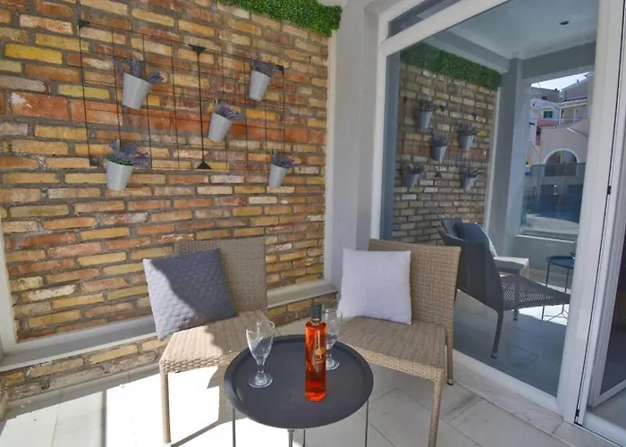 Superior Grey Lägenhet Potamós